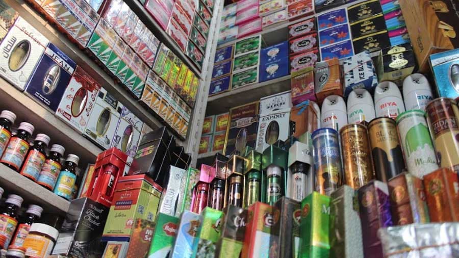 <p><em>In the alleys of Burrabazar, attar comes in a bevy of shapes, sizes and scents (Picture by Sourav Nandy)</em></p>