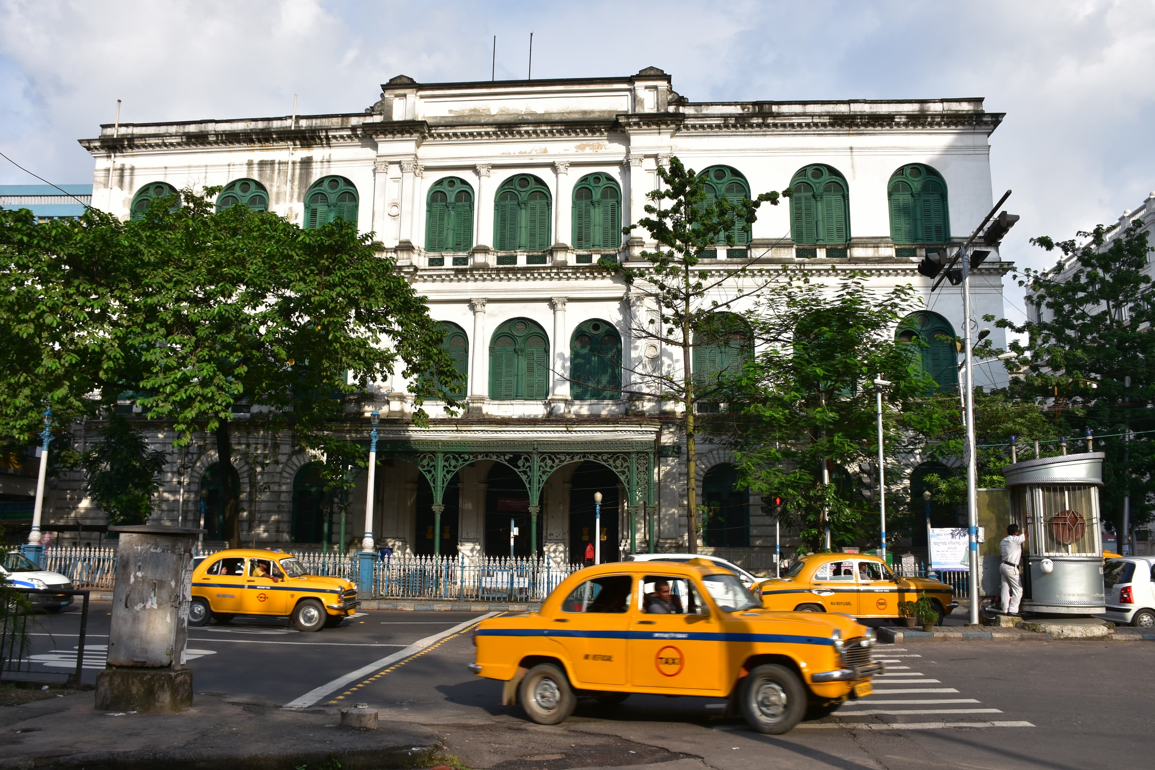 The Currency Building is one of many heritage buildings that add to the city's grandeur. 