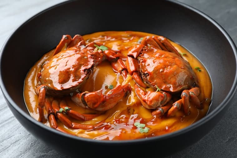 <p>&nbsp;C<em>rab Curry (Shutterstock)</em></p>