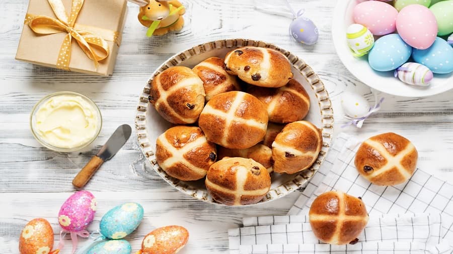 <p><em>Easter specials include Hot Cross Buns and Easter Eggs. (Shutterstock)</em></p>