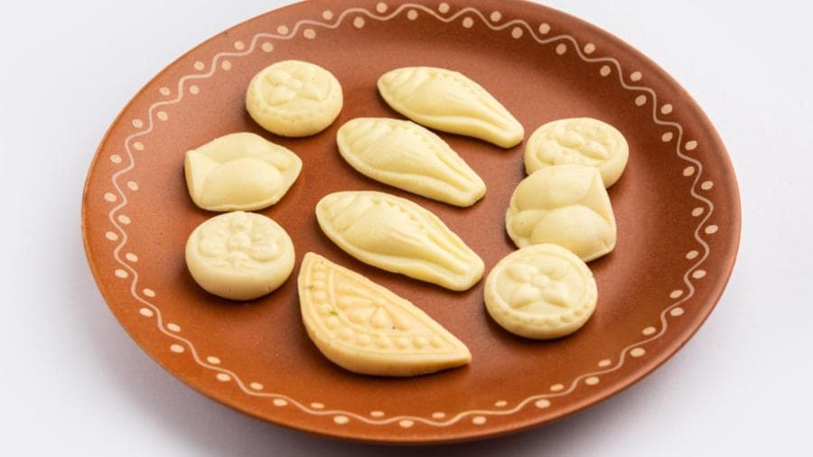 <p>Sandesh comes in various shapes, sizes and flavours. <em>(Shutterstock)</em></p>