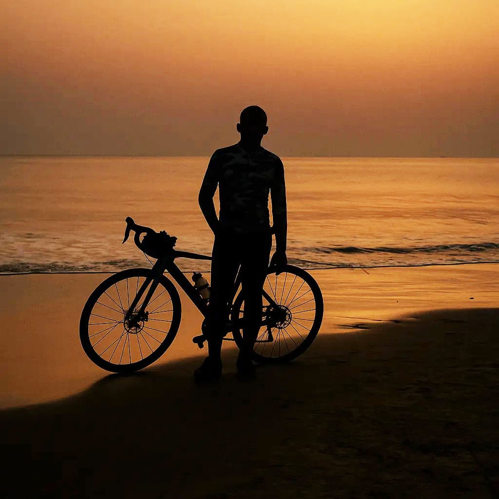 <p><em>Shantanu Moitra staring at the horizon after completing his ‘Anantha Yatra’.</em></p>