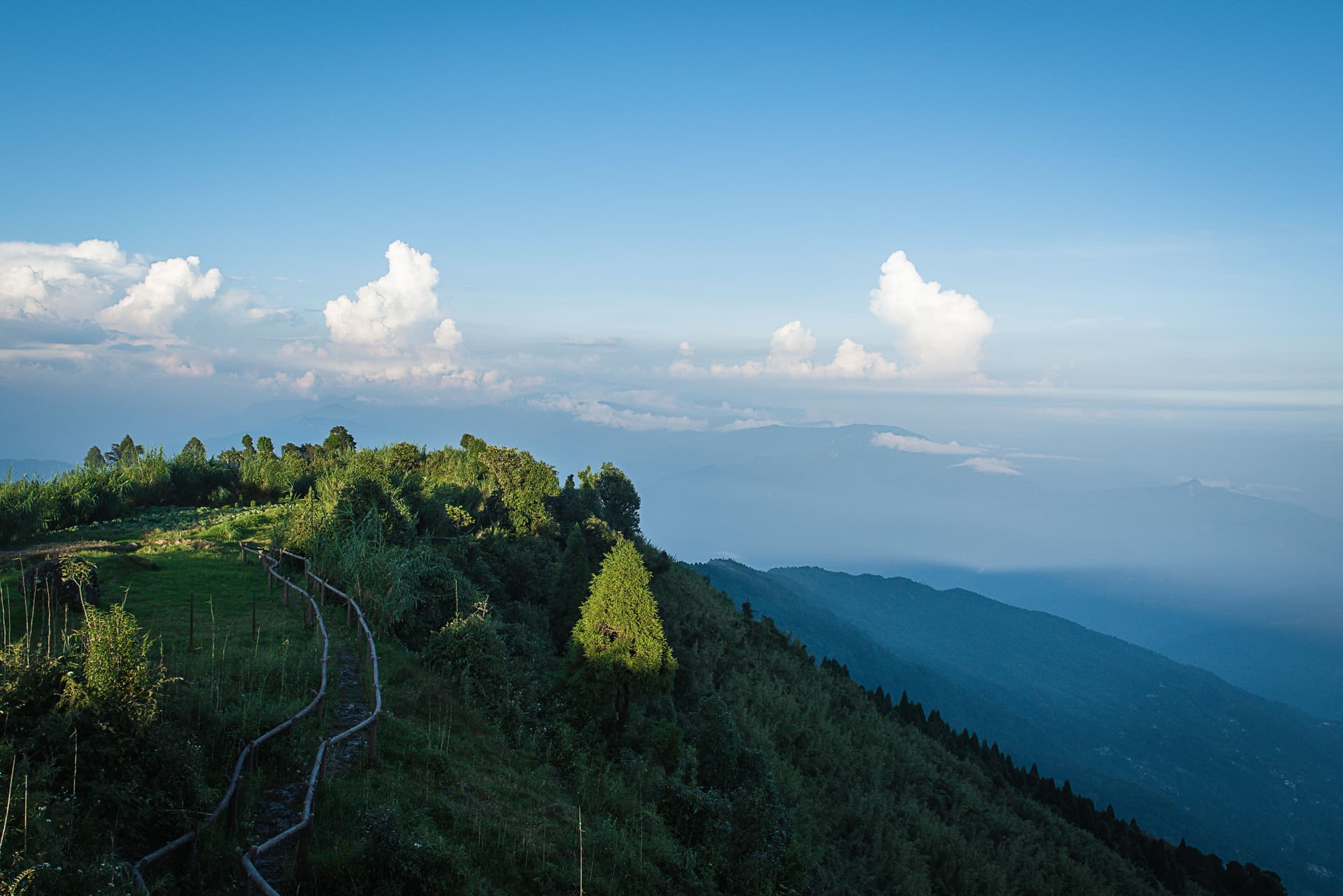<p>Sunrise point at Chatakpur. (Shutterstock)</p>