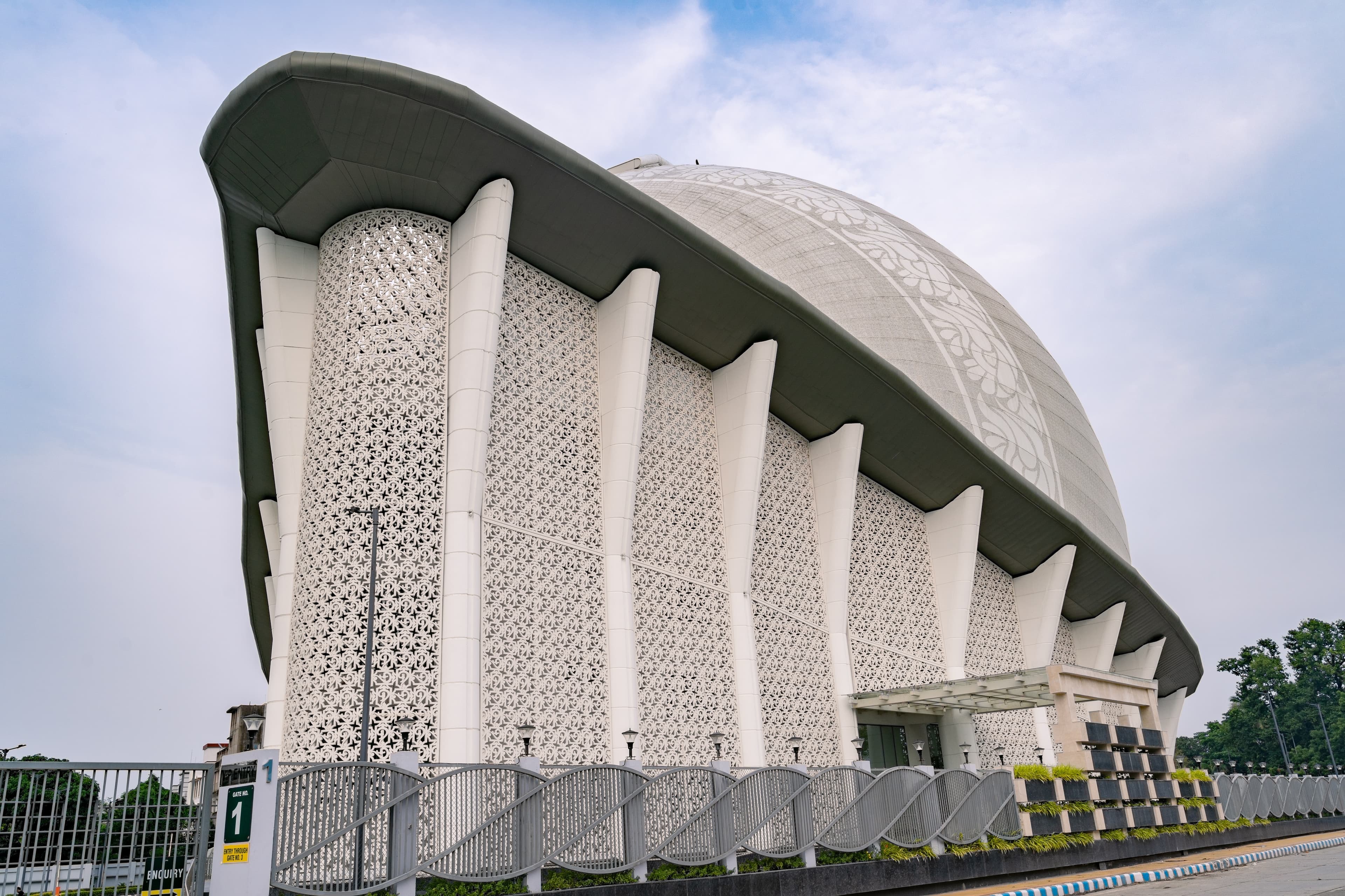 Dhono Dhanyo Auditorium, a multi-auditorium complex shaped like a conch shell, was inaugurated in April  2023. (Shutterstock)