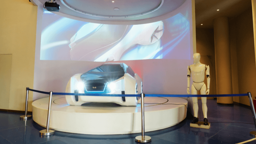 <p>An autonomous electric car model and a robot greet visitors at the Solar Dome's entrance level.</p>