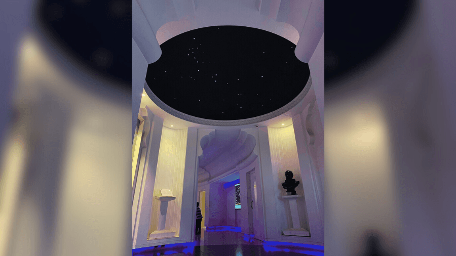 <p>The perfect place to spark a child’s love for the universe. (Picture by Sukanta Pal, Wikimedia Commons)</p>