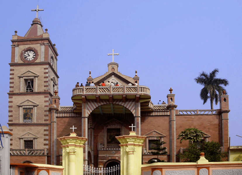 <p>The Basilica of the Holy Rosary is one of the oldest Christian churches in undivided Bengal. (Picture by Rangan Datta)</p>