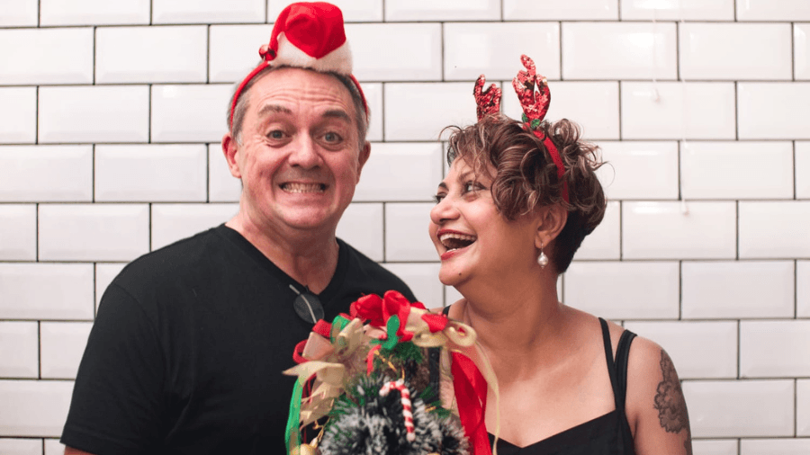 <p>Shaun Kenworthy and his wife Pinky embrace Kolkata's unique Christmas spirit, where festivity is for everyone and plum cake is never far away.</p>