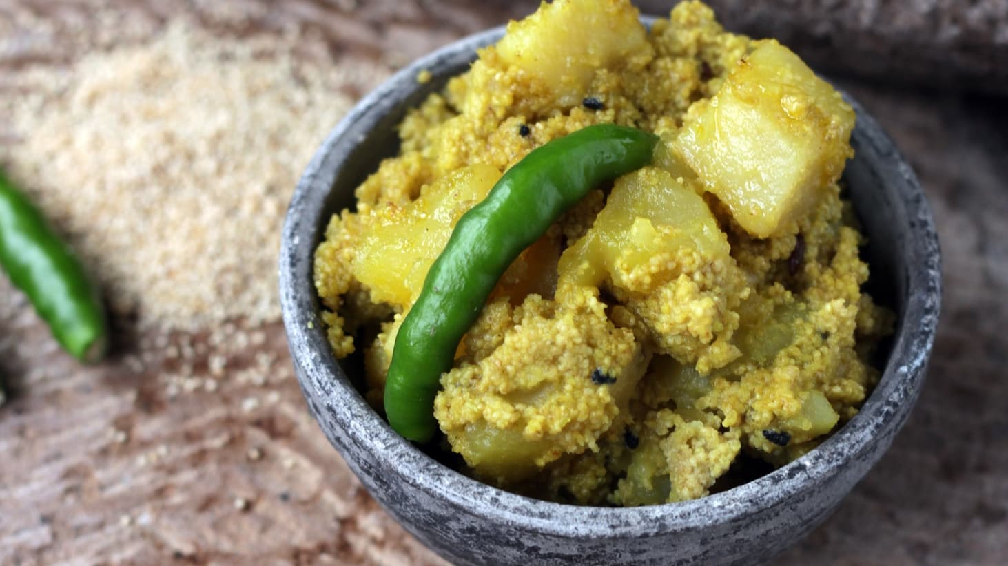 <p>&nbsp;Alu posto (potatoes cooked with poppy seed paste)</p>