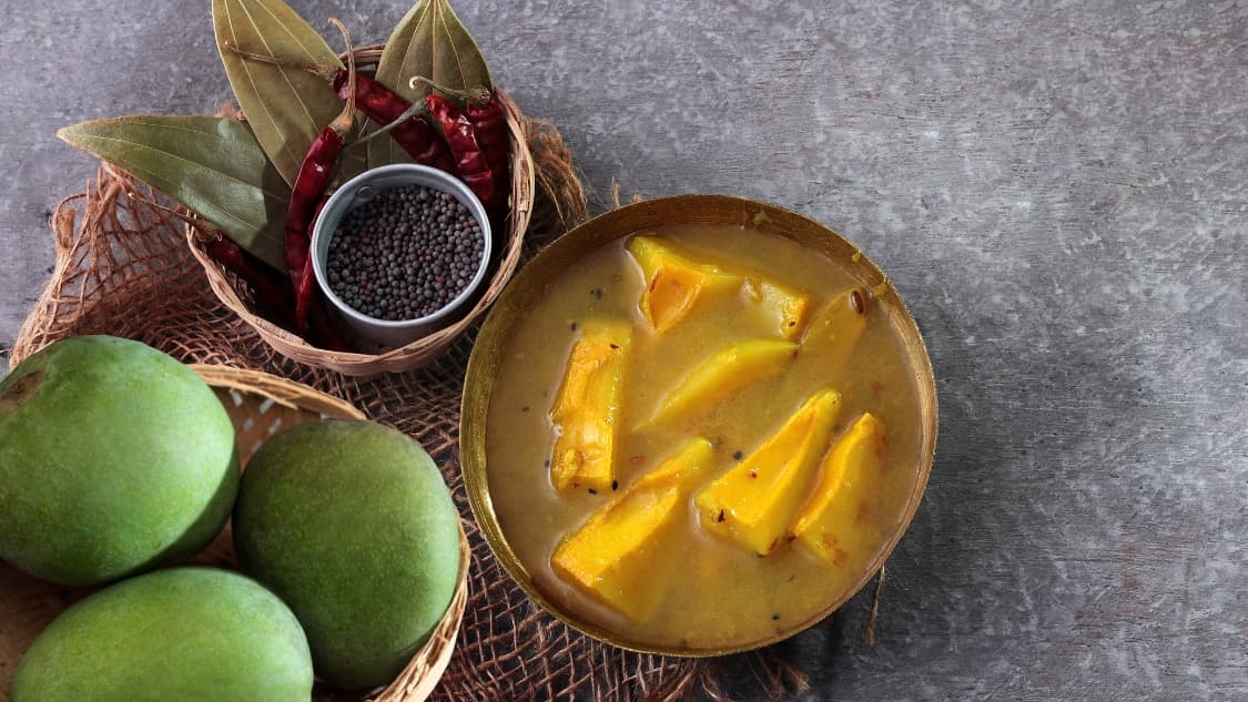 <p>Raw mango appears in chutneys. (Shutterstock)</p>